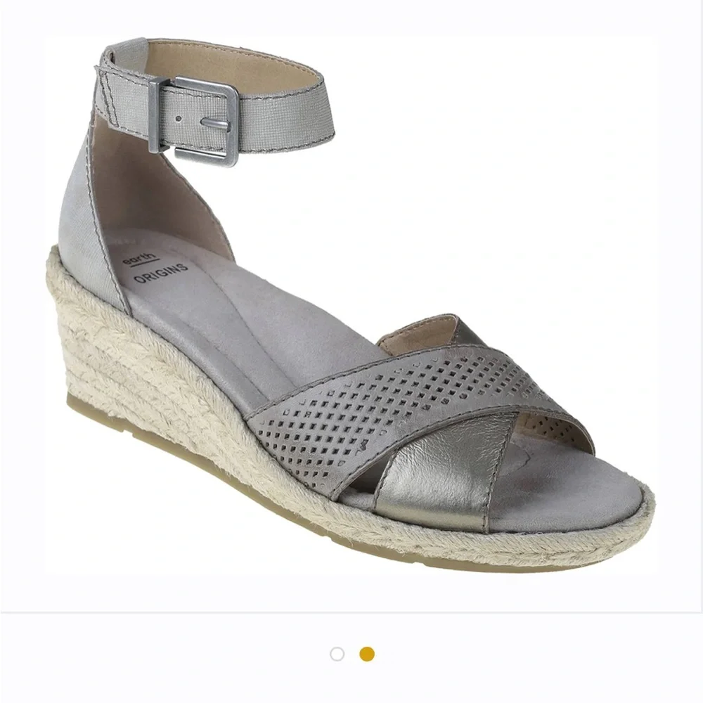 Earth Origins Natasha Wedge Heel Leather Platinum SIZE 8 - Picture 2 of 12